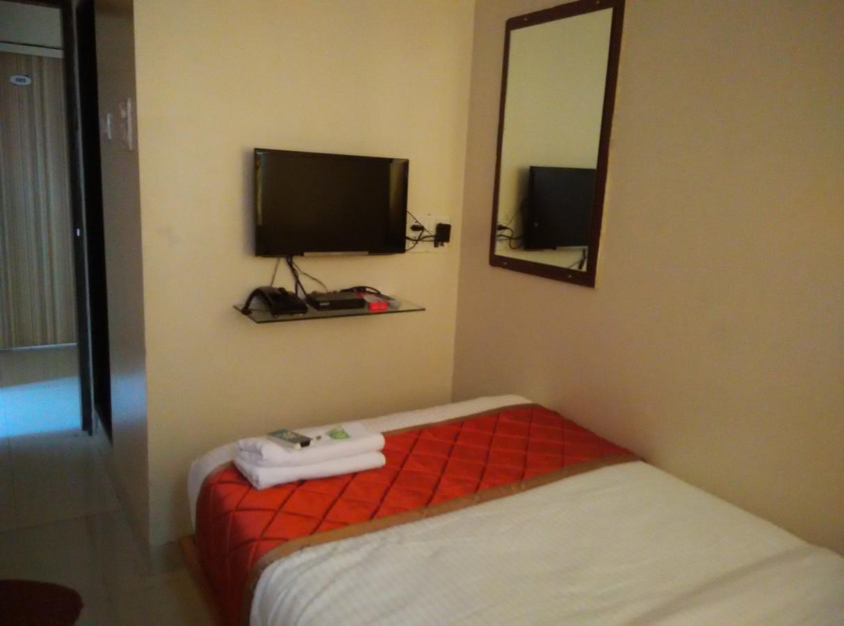 Hotel Silver Castle 뭄바이 외부 사진