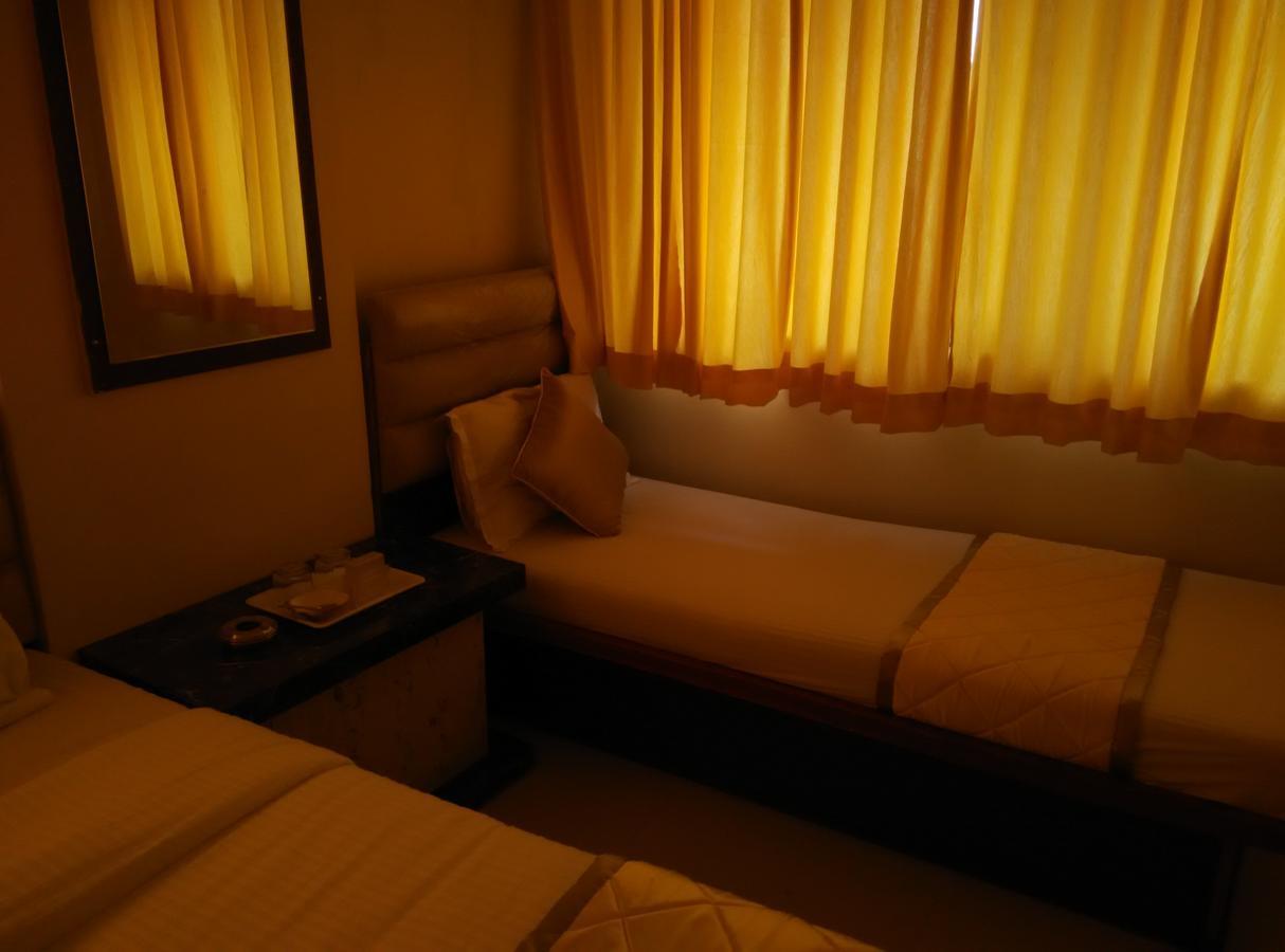 Hotel Silver Castle 뭄바이 외부 사진